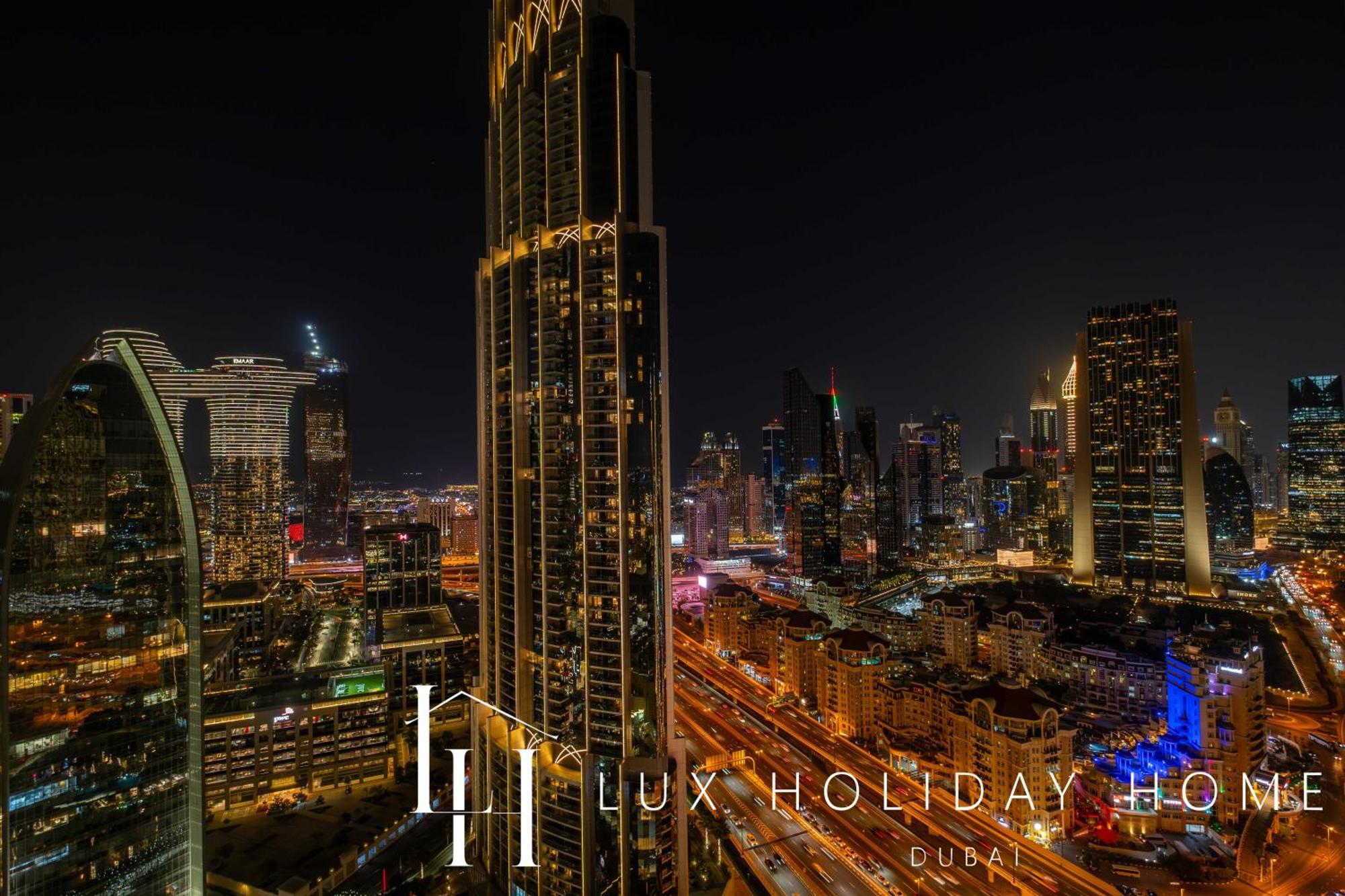 Lux The Emaar Fashion Avenue Apartment Dubai
